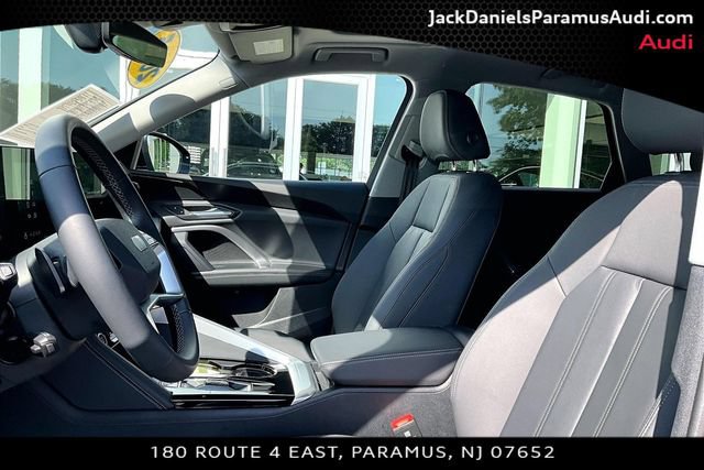 Used 2025 Audi Q5 Premium w/ Convenience Package AWD/4WD image 17