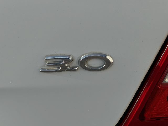 Used 2015 Jaguar XJ L Portfolio RWD image 8