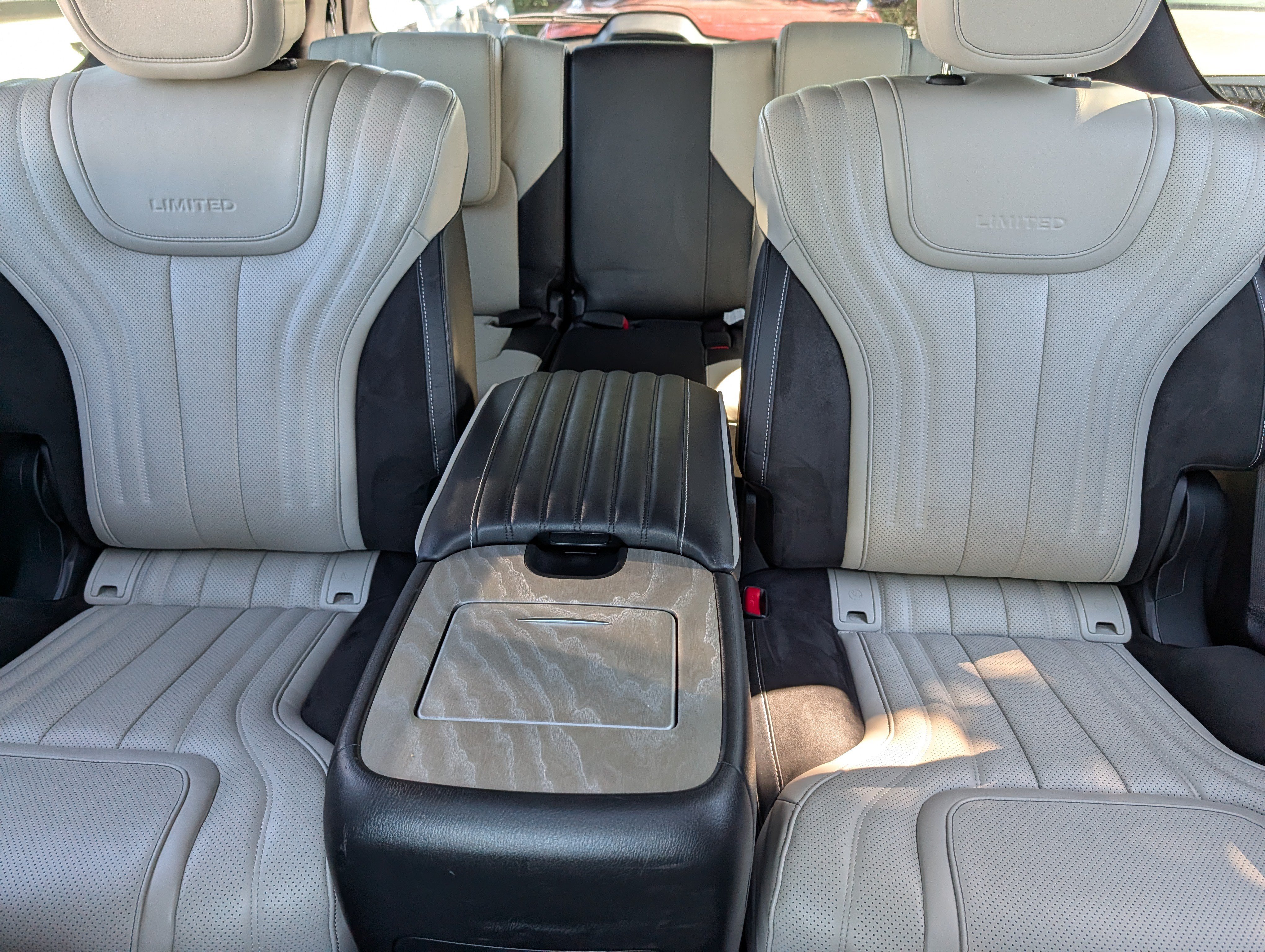 Used 2019 INFINITI QX80 Limited w/ All-Season Package AWD/4WD image 13
