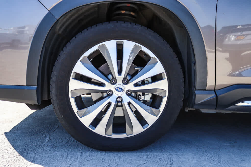 Used 2021 Subaru Ascent Limited w/ Technology Package AWD/4WD image 11