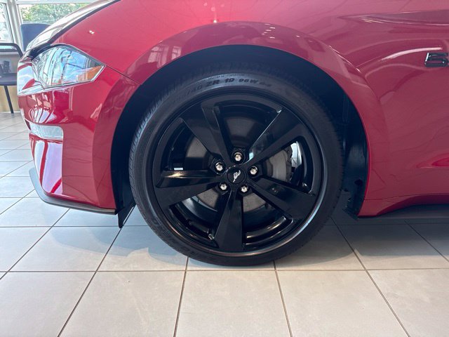Used 2021 Ford Mustang GT w/ Black Accent Package RWD image 11
