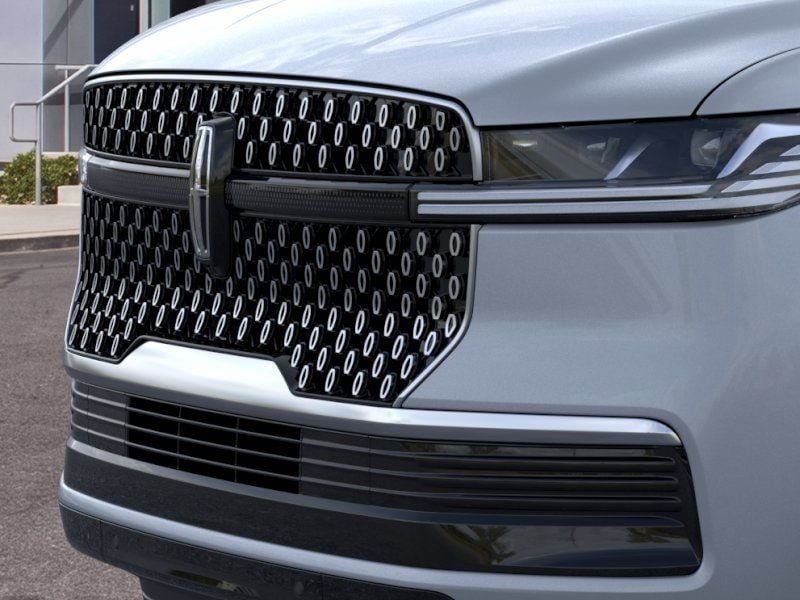 New 2026 Lincoln Navigator L Reserve AWD/4WD image 17