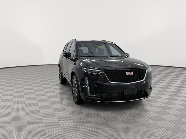 Certified 2025 Cadillac XT6 Sport w/ Platinum Package image 2