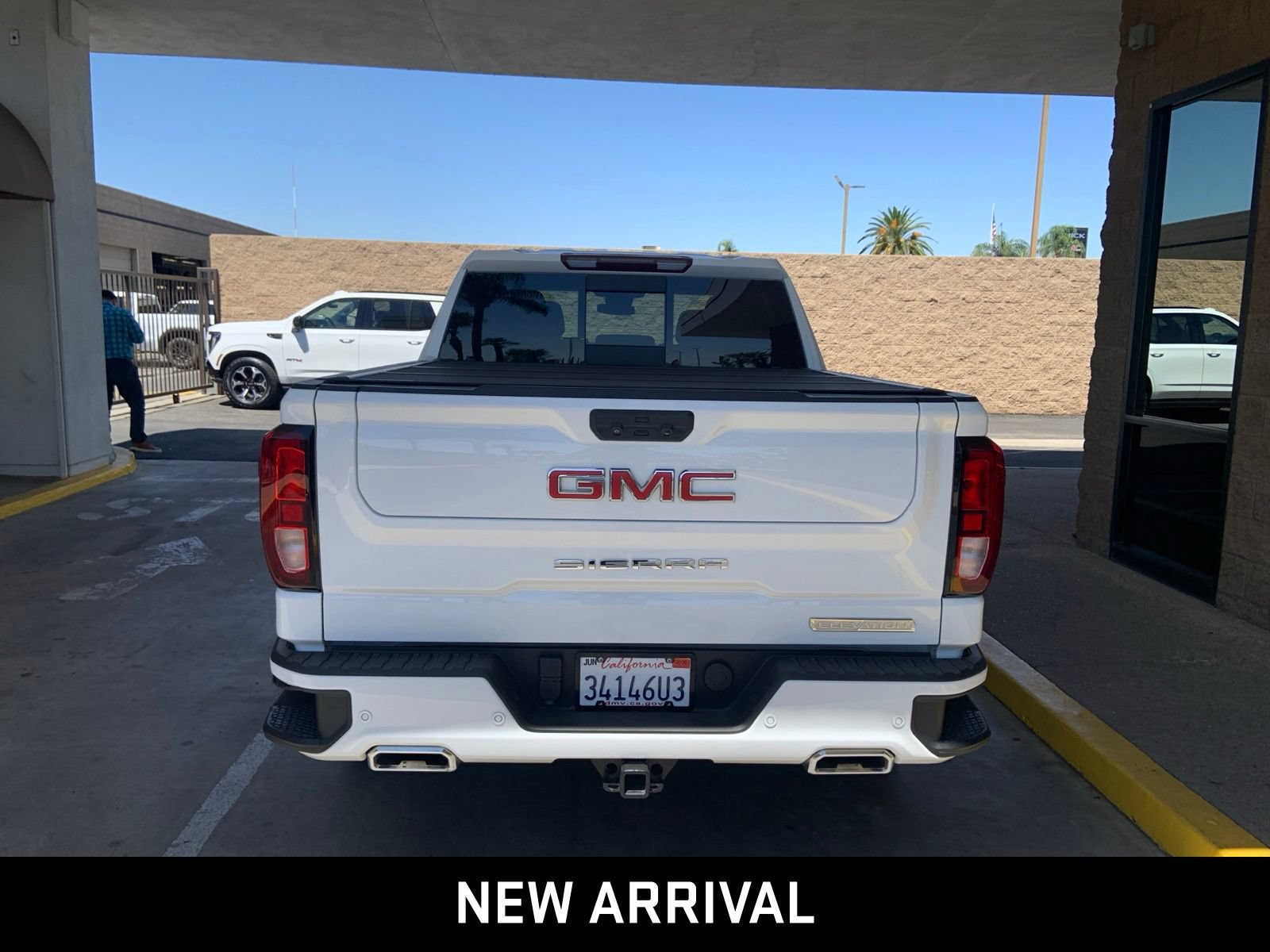 Certified 2023 GMC Sierra 1500 Elevation w/ Preferred Package AWD/4WD image 5