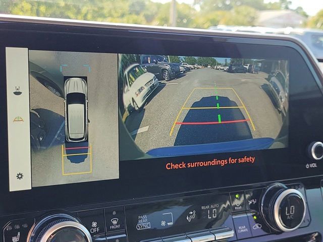 Used 2024 Toyota Highlander Limited image 27
