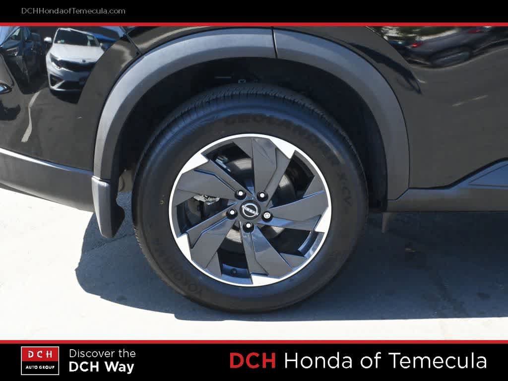Used 2024 Nissan Rogue SV FWD image 24