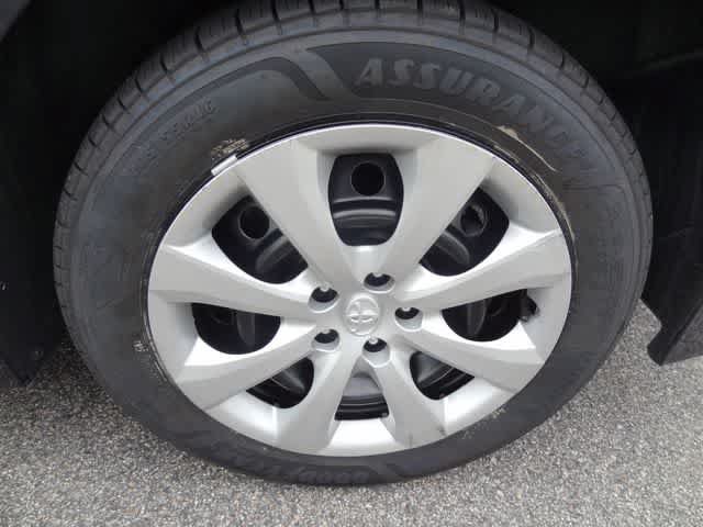 Certified 2024 Toyota Corolla LE FWD image 31