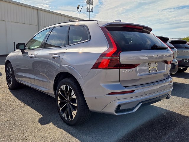 Certified 2026 Volvo XC60 B5 Plus AWD/4WD image 3