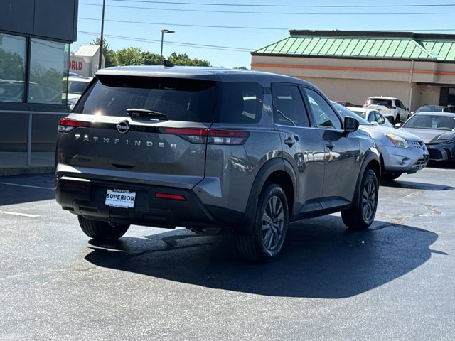Certified 2024 Nissan Pathfinder S FWD image 3