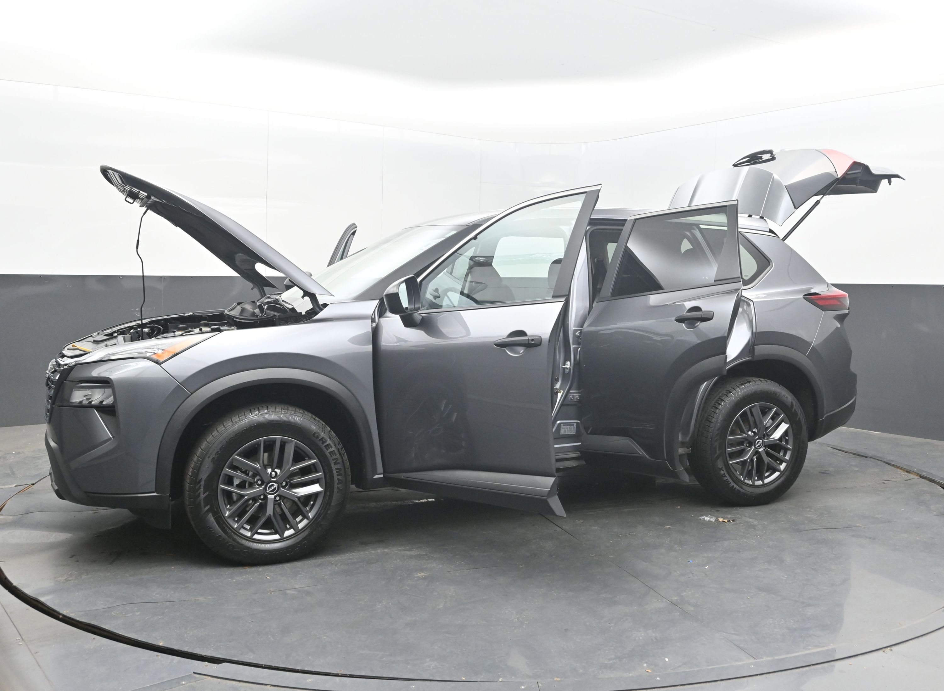 Certified 2024 Nissan Rogue S FWD image 41