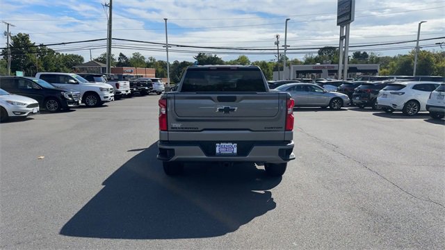 Certified 2022 Chevrolet Silverado 1500 Custom w/ LPO, Dark Essentials Package image 7