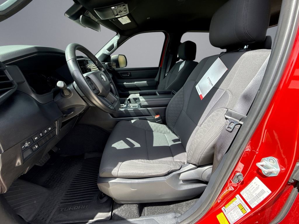 Used 2025 Toyota Tundra SR AWD/4WD image 30