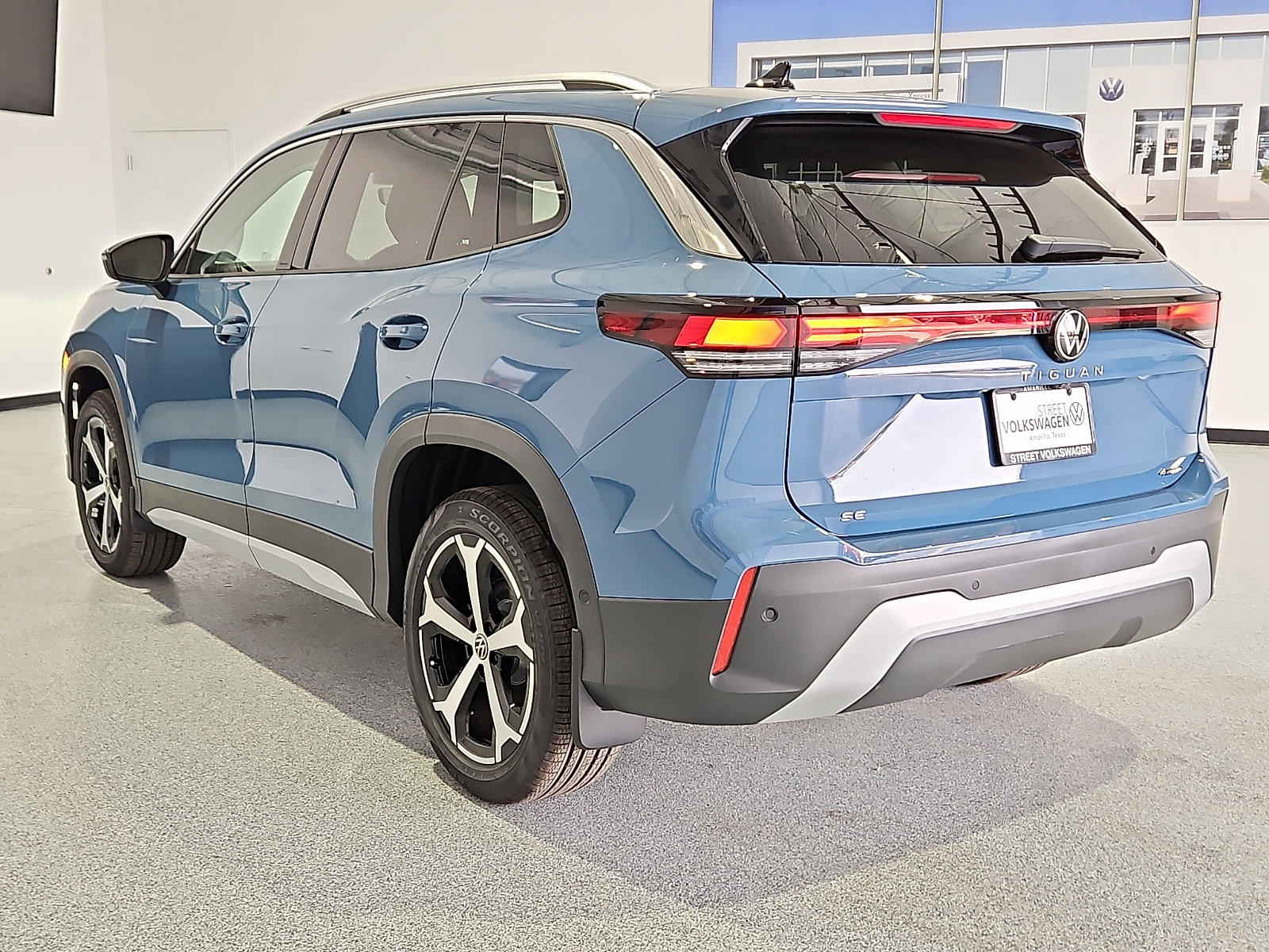 New 2026 Volkswagen Tiguan SE image 3