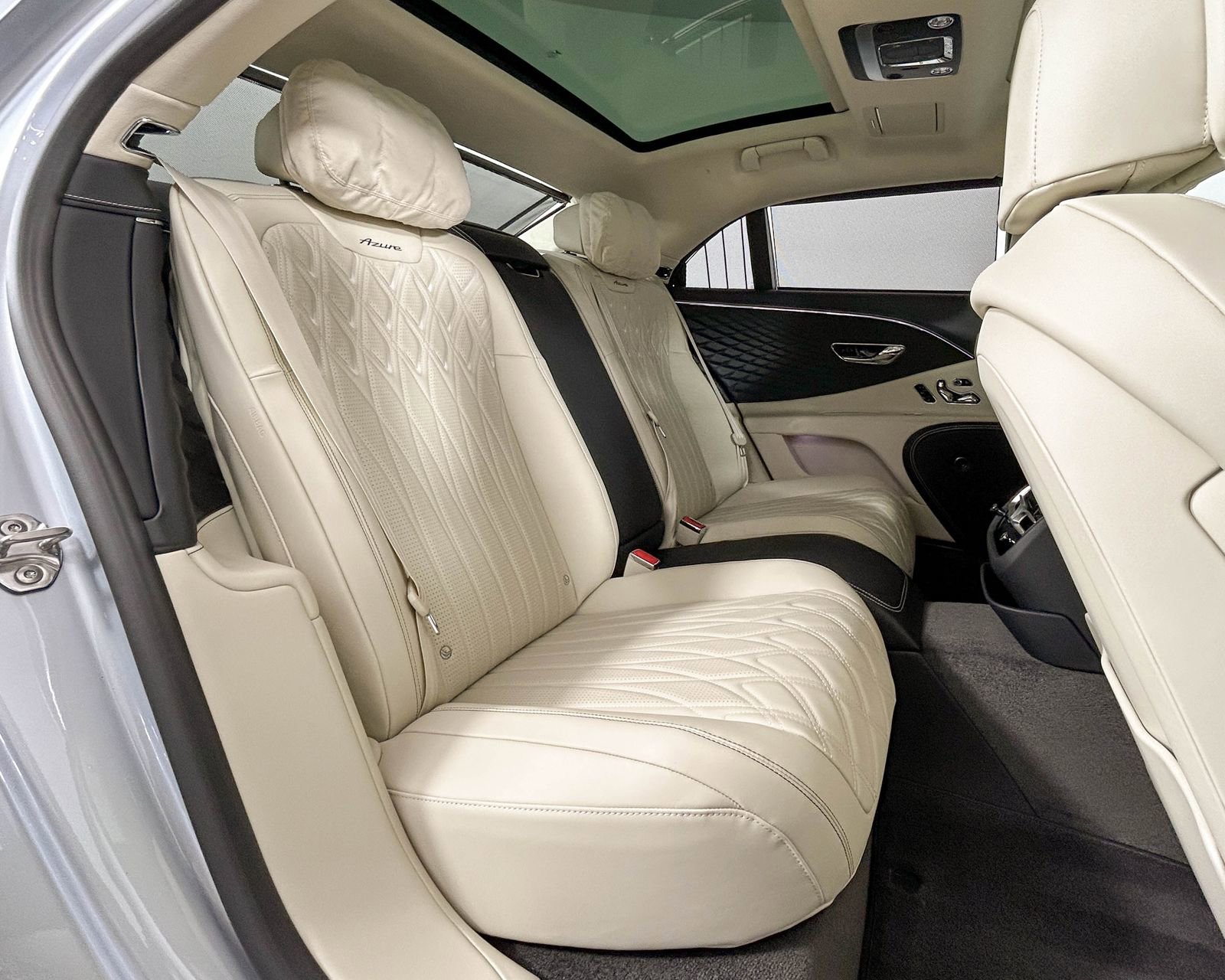 New 2026 Bentley Flying Spur Plug-In Hybrid image 33