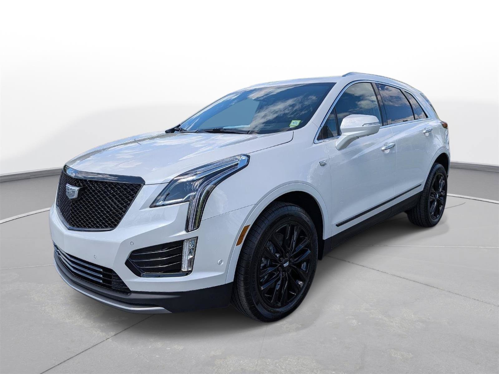 New 2026 Cadillac XT5 Premium Luxury w/ LPO, ONYX Package AWD/4WD image 3