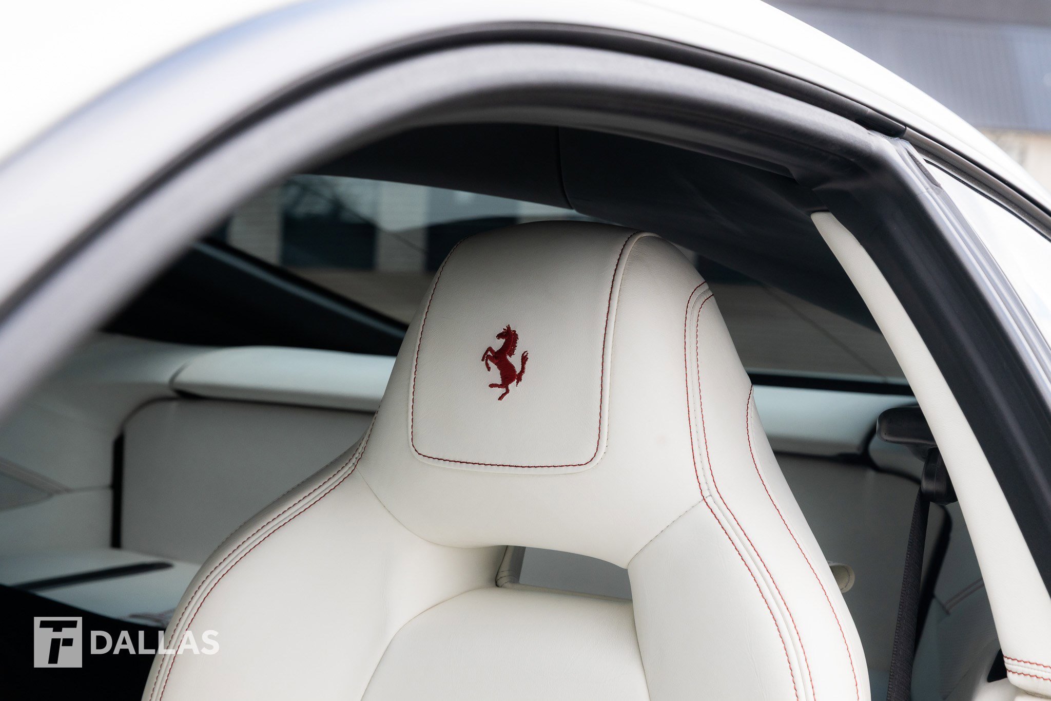 Used 2014 Ferrari F12 Berlinetta image 26