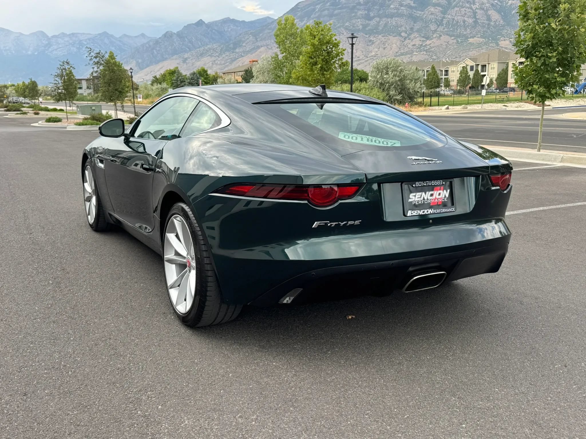 Used 2018 Jaguar F-TYPE Coupe RWD image 8