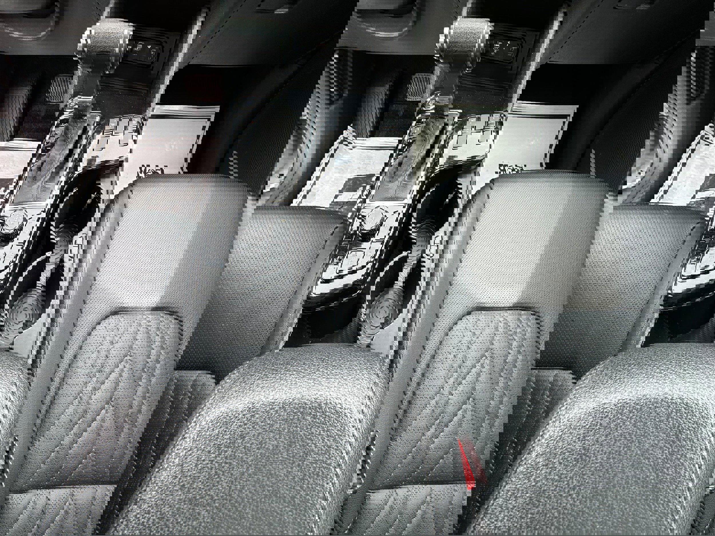 Used 2024 Kia Sportage X-Line w/ X-Line Premium Package image 29