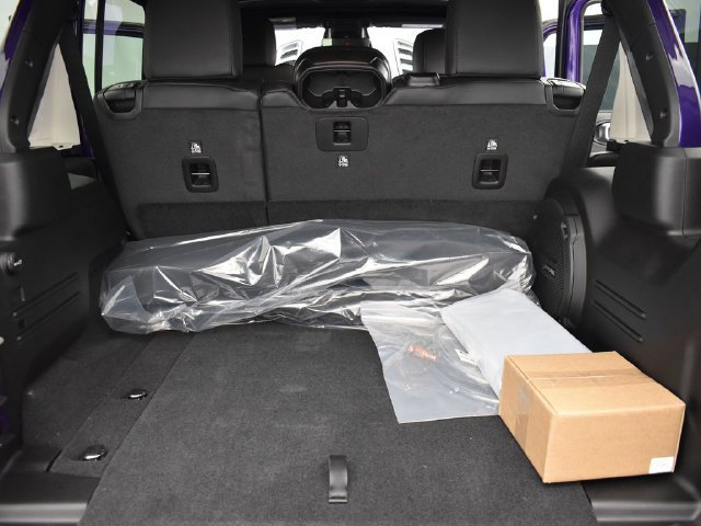 New 2026 Jeep Wrangler Unlimited Rubicon AWD/4WD image 12