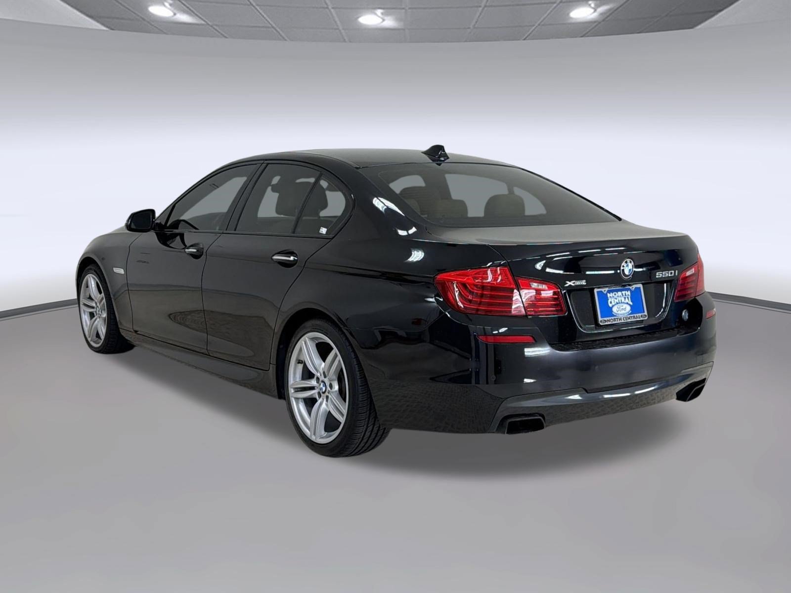 Used 2016 BMW 550i xDrive Sedan AWD/4WD image 3