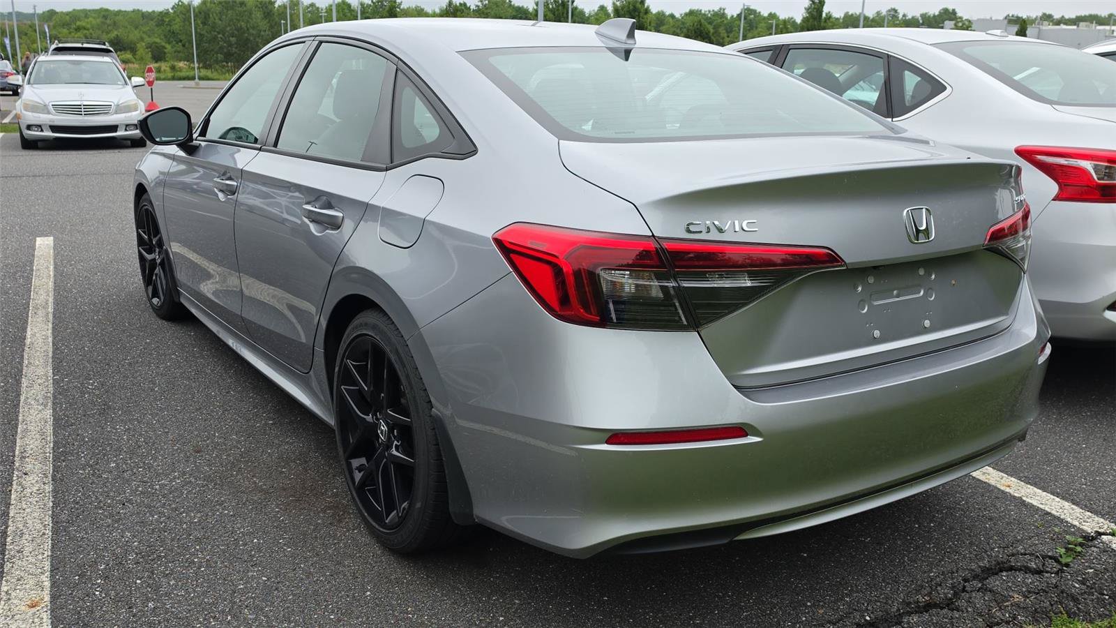 Used 2024 Honda Civic Sport image 4