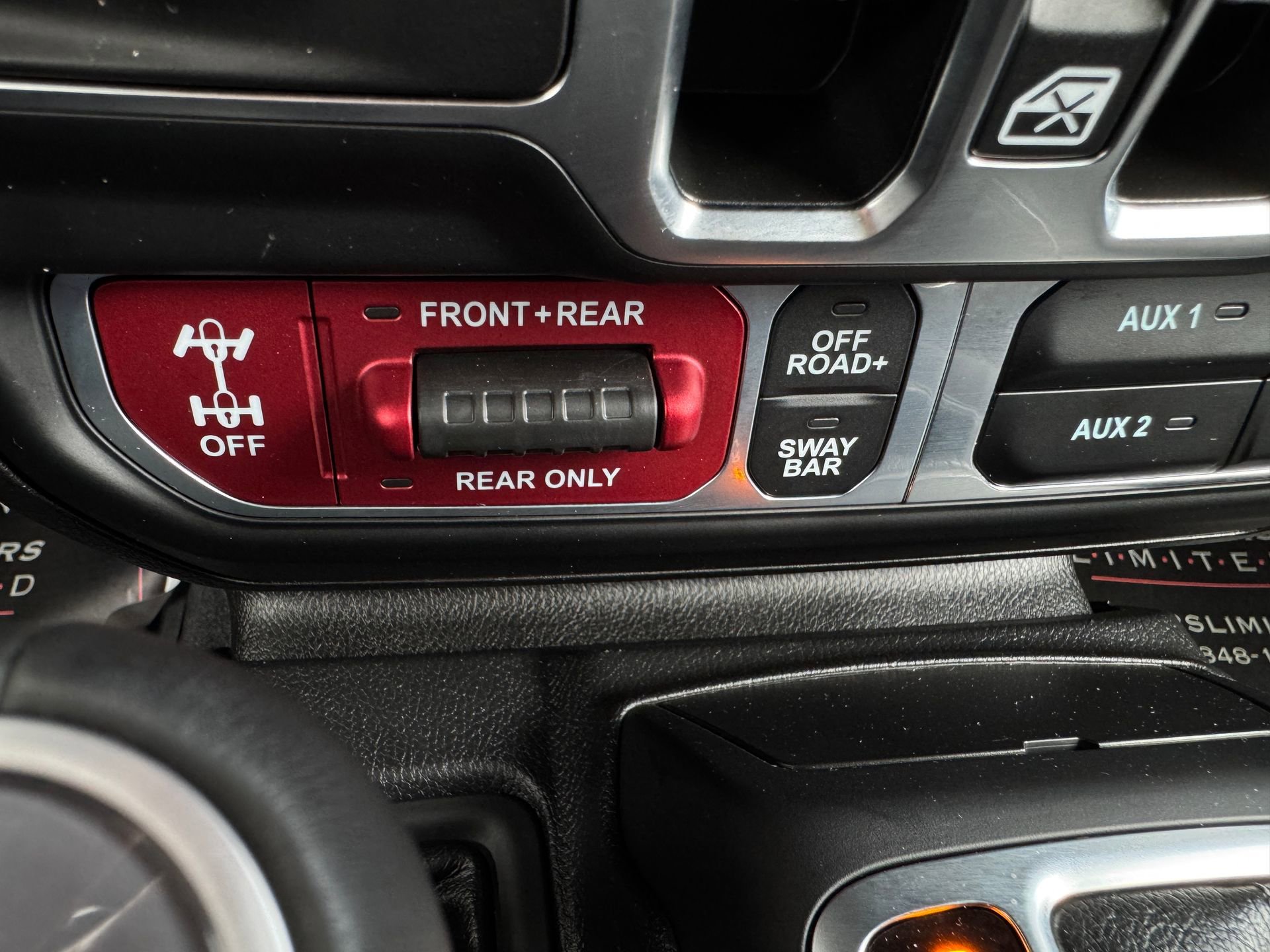 Used 2024 Jeep Wrangler Unlimited Rubicon AWD/4WD image 40