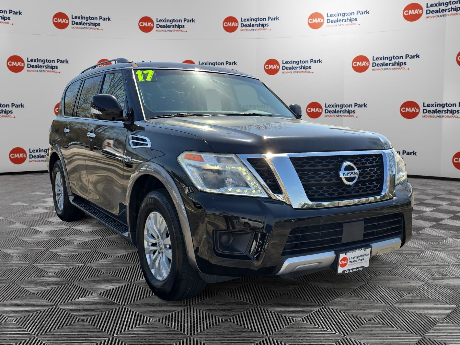 Used 2017 Nissan Armada SV image 1