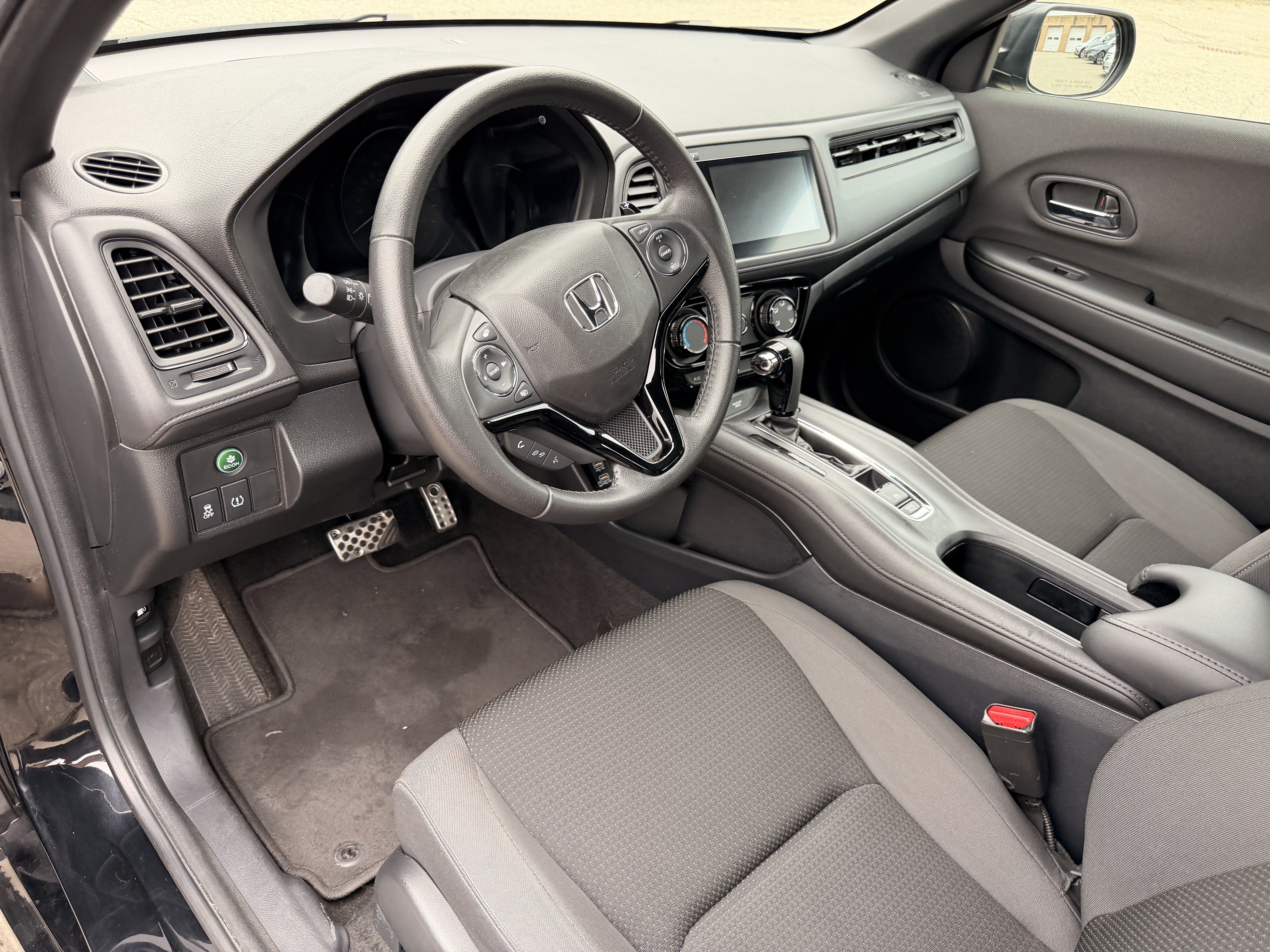Used 2020 Honda HR-V Sport image 14