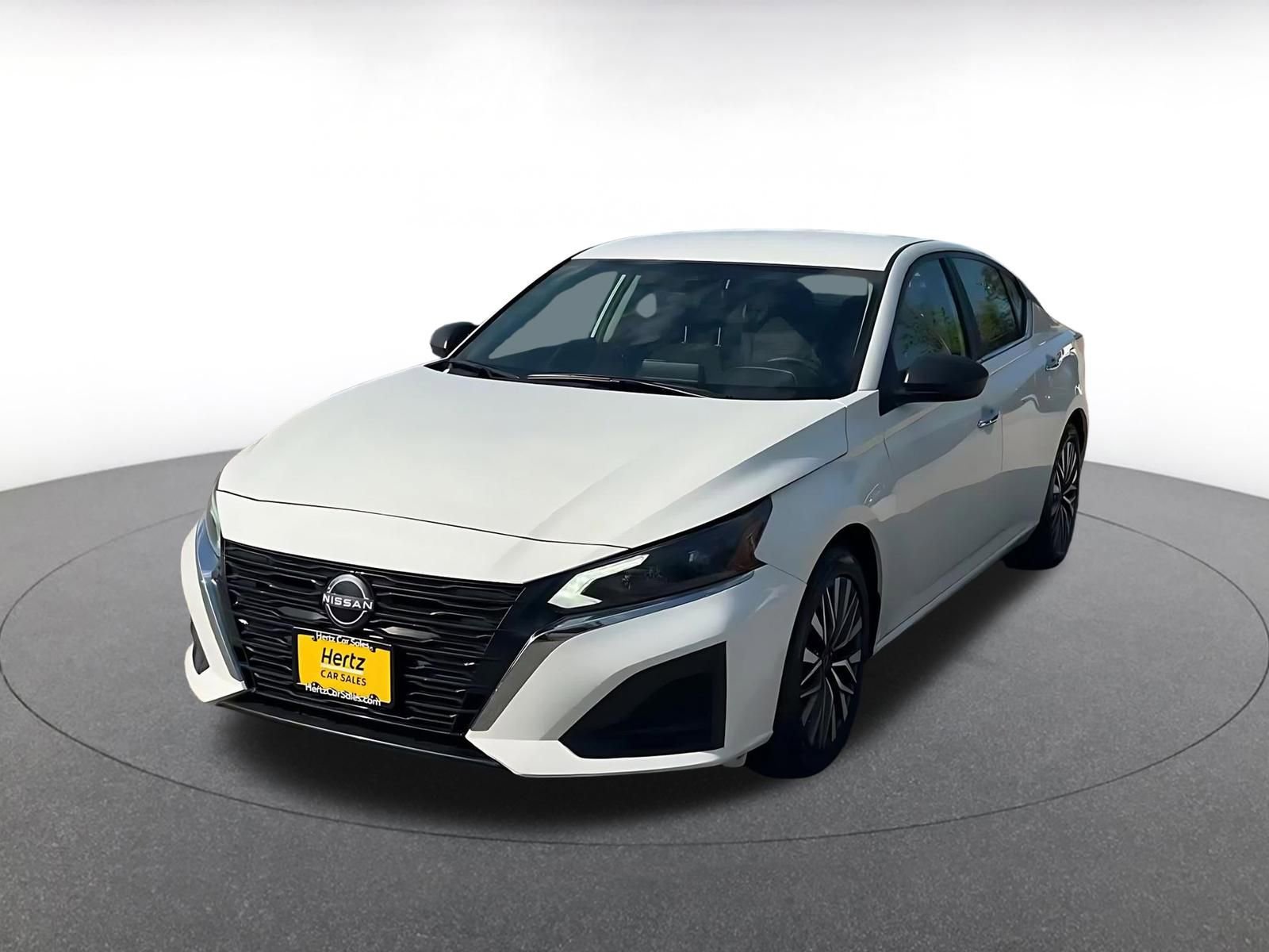 Used 2025 Nissan Altima 2.5 SV FWD image 7