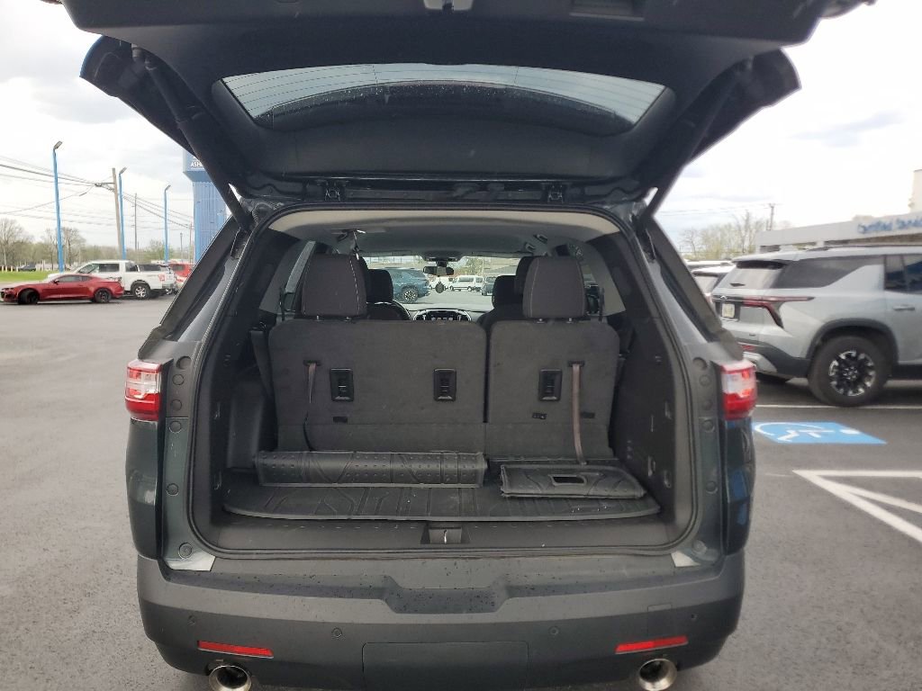 Used 2019 Chevrolet Traverse LT FWD image 10
