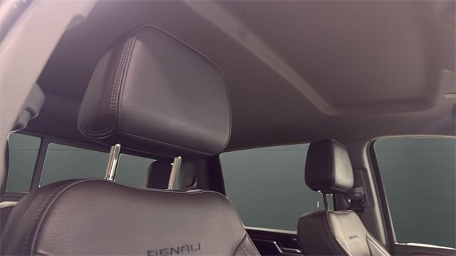 Used 2024 GMC Sierra 3500 Denali image 37