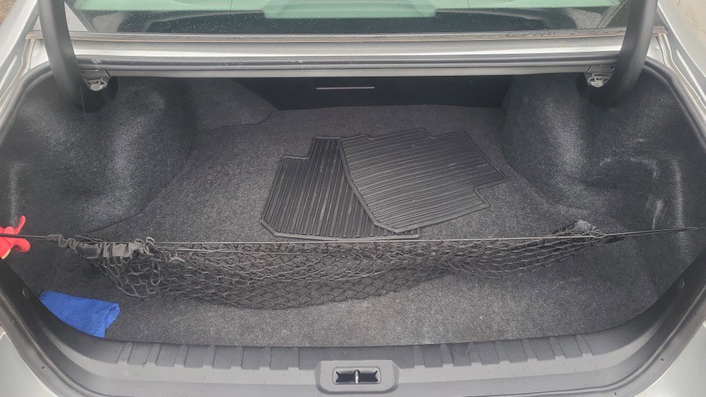 Used 2010 Buick Lucerne CXL w/ Driver Confidence Package image 11