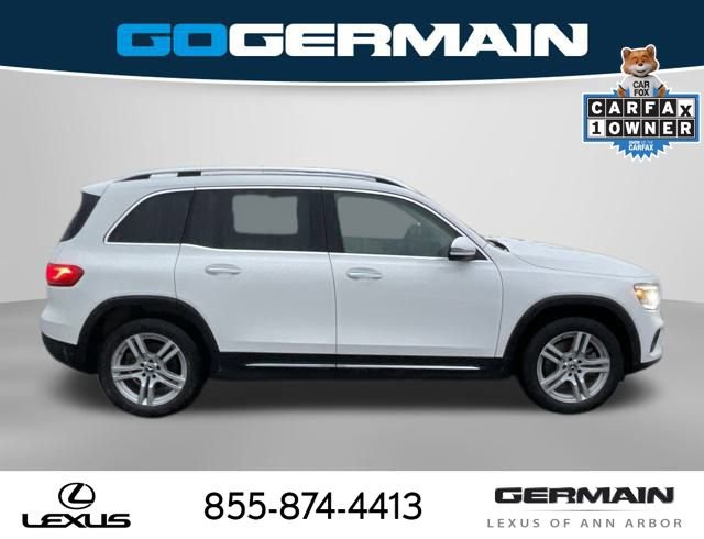 Used 2022 Mercedes-Benz GLB 250 4MATIC image 9