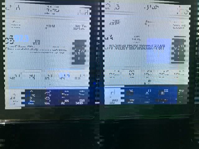 Used 2023 Ford Explorer Limited image 33