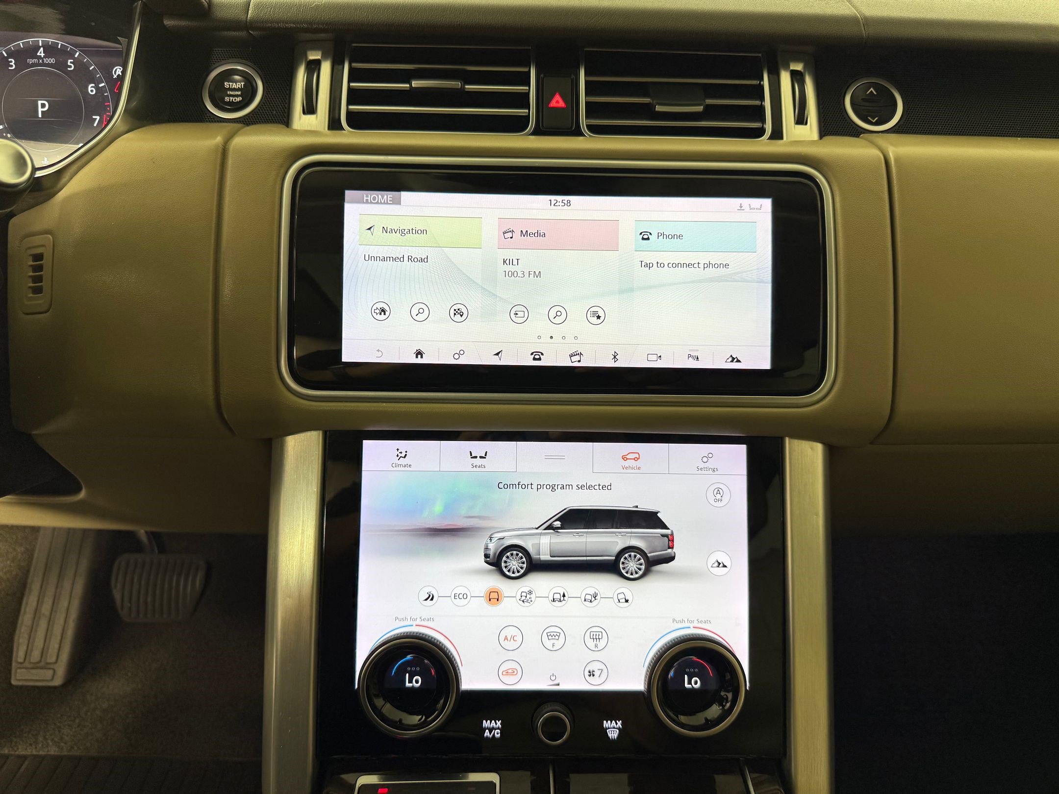 Used 2018 Land Rover Range Rover Long Wheelbase Supercharged image 22