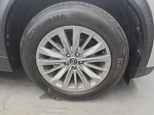 Used 2024 MAZDA CX-90 3.3 Turbo w/ Preferred Plus AWD/4WD image 12