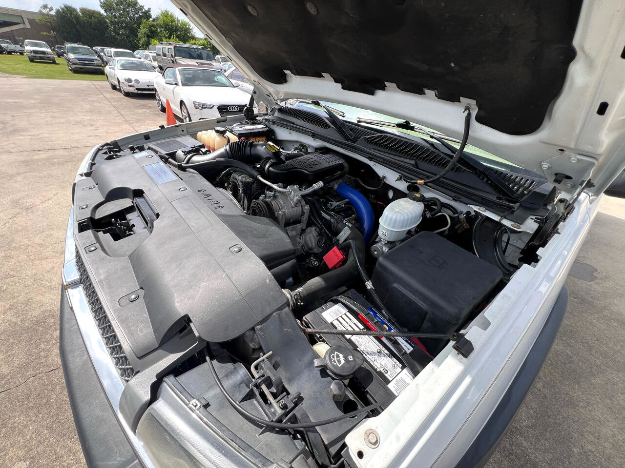 Used 2004 Chevrolet Silverado 2500 W/T image 16