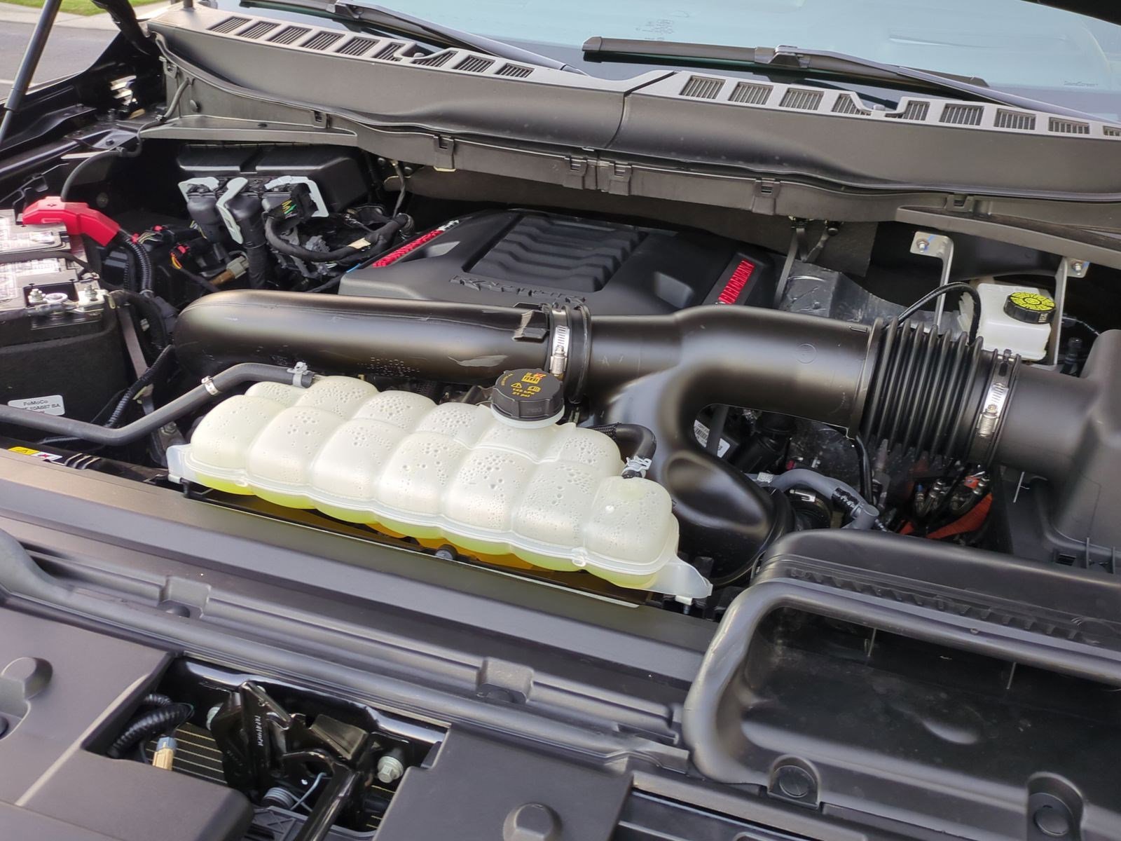 Used 2025 Ford F150 Raptor image 34