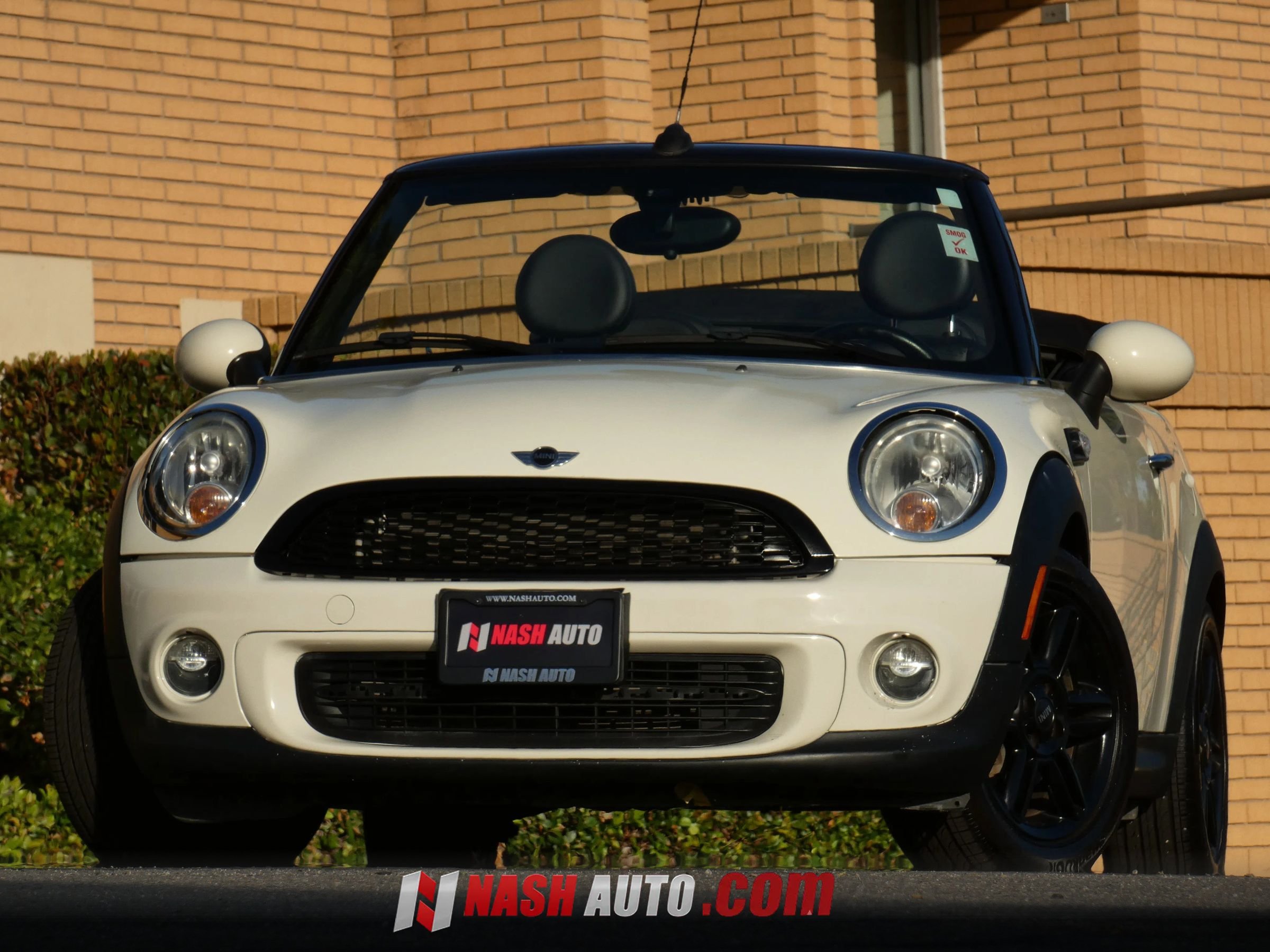 Used 2015 MINI Cooper Convertible FWD image 2