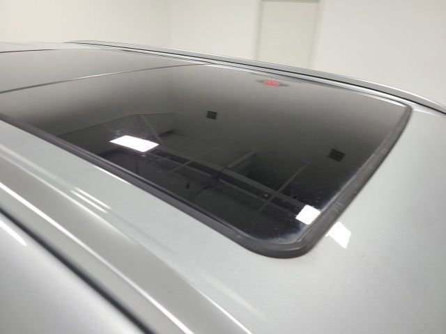 Certified 2024 Toyota Highlander Platinum FWD image 8