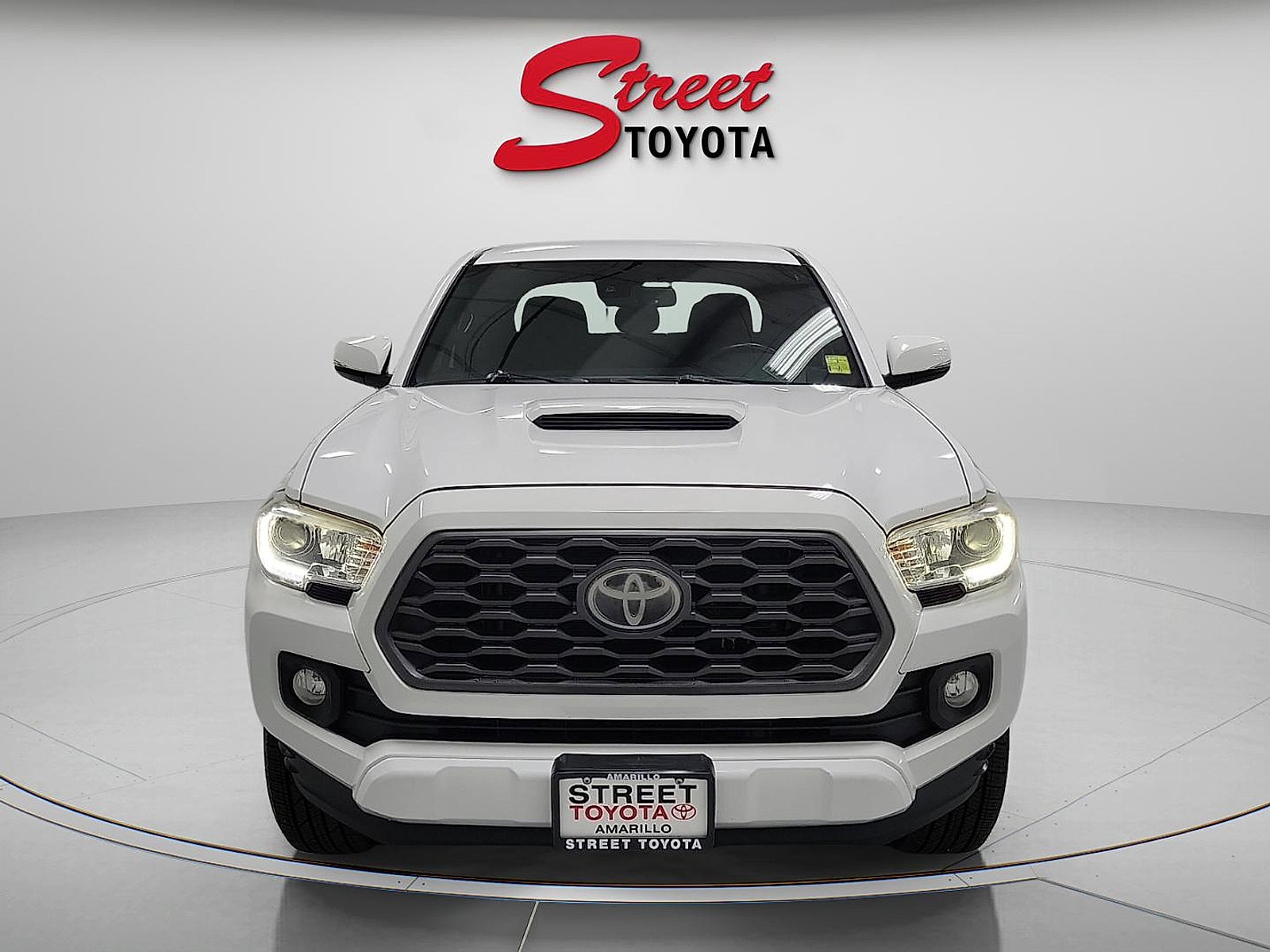 Certified 2020 Toyota Tacoma TRD Sport AWD/4WD image 6