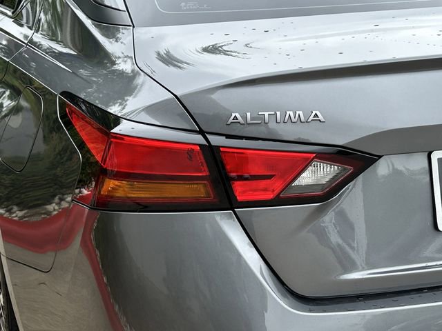 Used 2024 Nissan Altima 2.5 SV FWD image 7