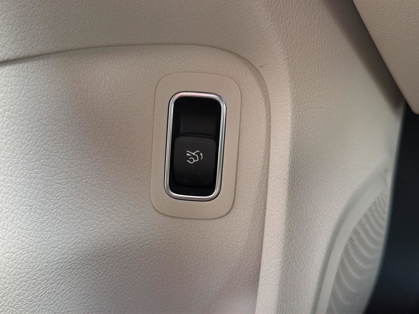 Used 2022 Mercedes-Benz A 220 image 18