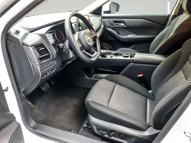 Used 2024 Nissan Rogue SV AWD/4WD image 9