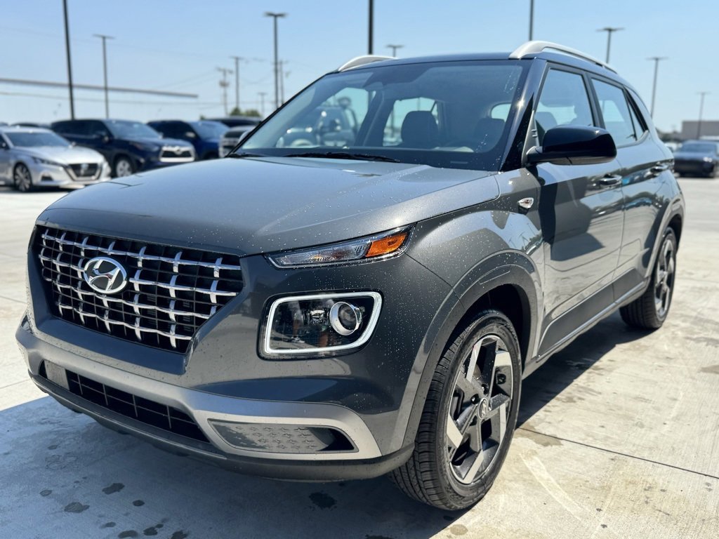 New 2025 Hyundai Venue Limited