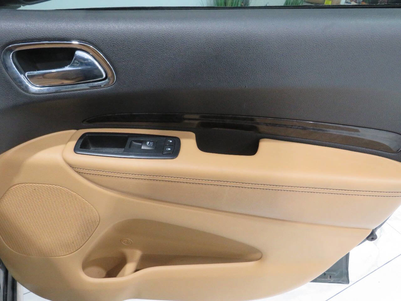 Used 2011 Dodge Durango Citadel w/ Trailer Tow Group IV image 26