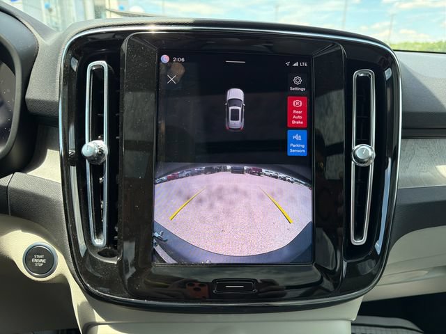 Used 2023 Volvo XC40 B5 Plus w/ Protection Package Premier AWD/4WD image 24