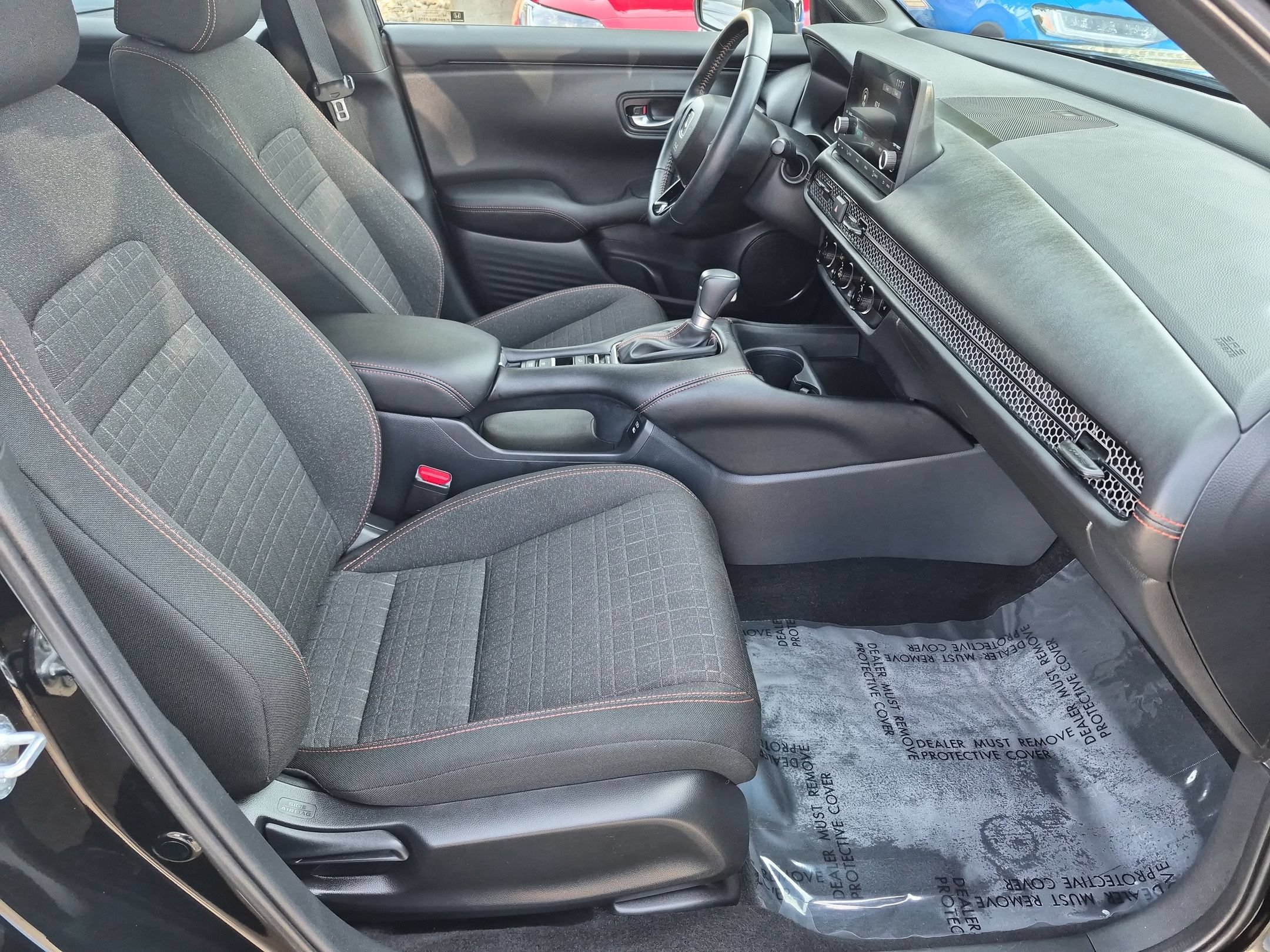 Certified 2025 Honda HR-V Sport image 30