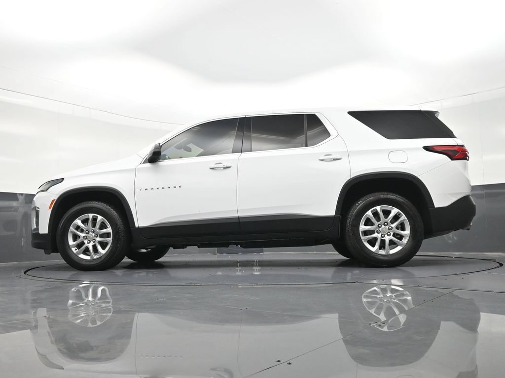 Used 2023 Chevrolet Traverse LS FWD image 26
