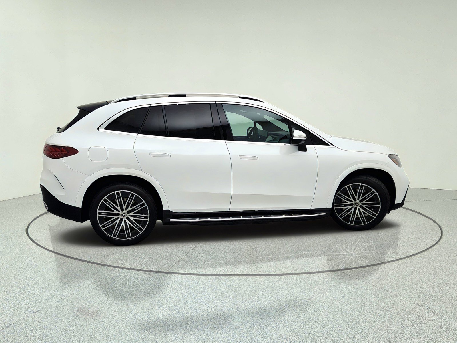 New 2026 Mercedes-Benz EQE 320 4MATIC SUV image 7